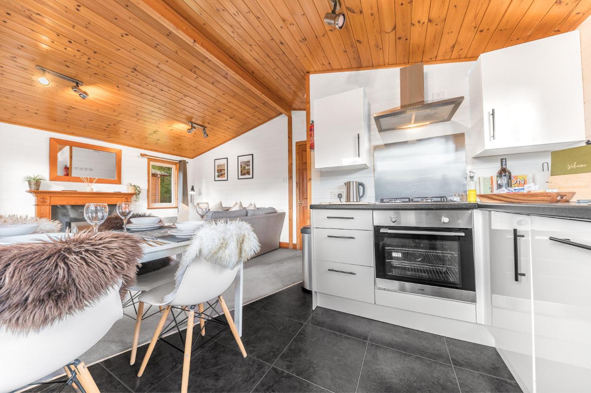 Bowness 45 - 2 Bedroom Lake Windermere Lodge Экстерьер фото